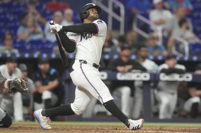 Wagaman, Edwards and Lopez power Marlins to a 8-3 comeback win over the Nationals | iNFOnews.ca