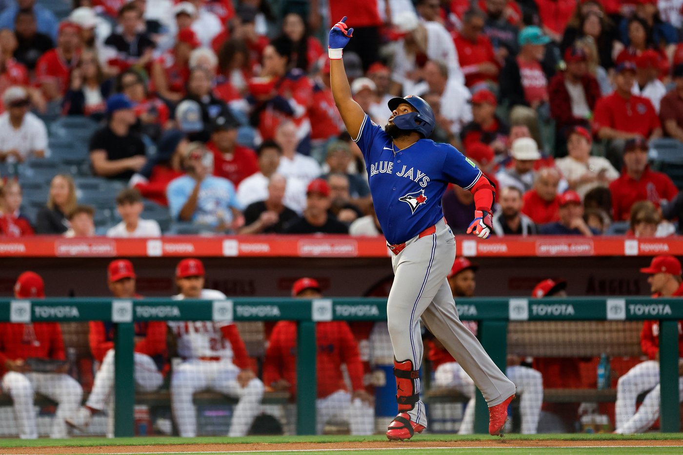 Cease strikes out 12 in 5 innings, Guerrero homers as Blue Jays beat Angels 5-2 | iNFOnews.ca Cease strikes out 12 in 5 innings, Guerrero homers as Blue Jays beat Angels 5-2 | iNFOnews.ca