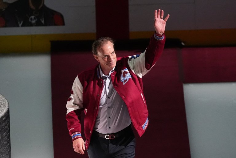 Front office exec Joe Sakic skates with Avs in alumni game as the Cale Makar extension talks roll on | iNFOnews.ca