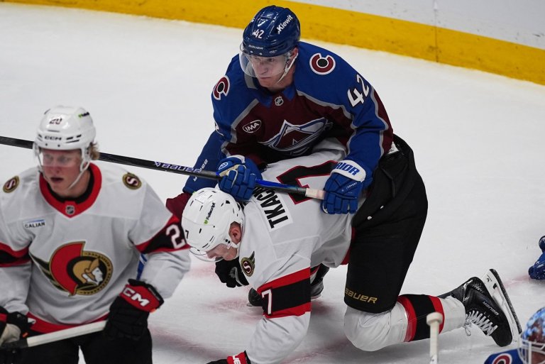 Avs defenseman Josh Manson has fight, 2 goals and 2 assists with dad watching | iNFOnews.ca