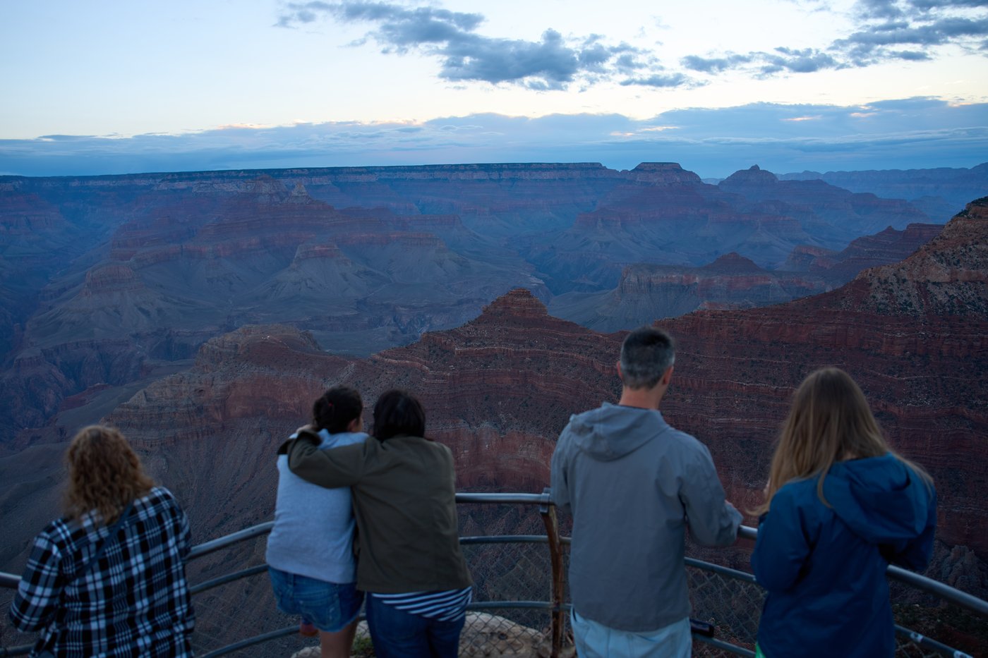Deadly flash flood forces Grand Canyon evacuations and water restrictions, in photos | iNFOnews.ca