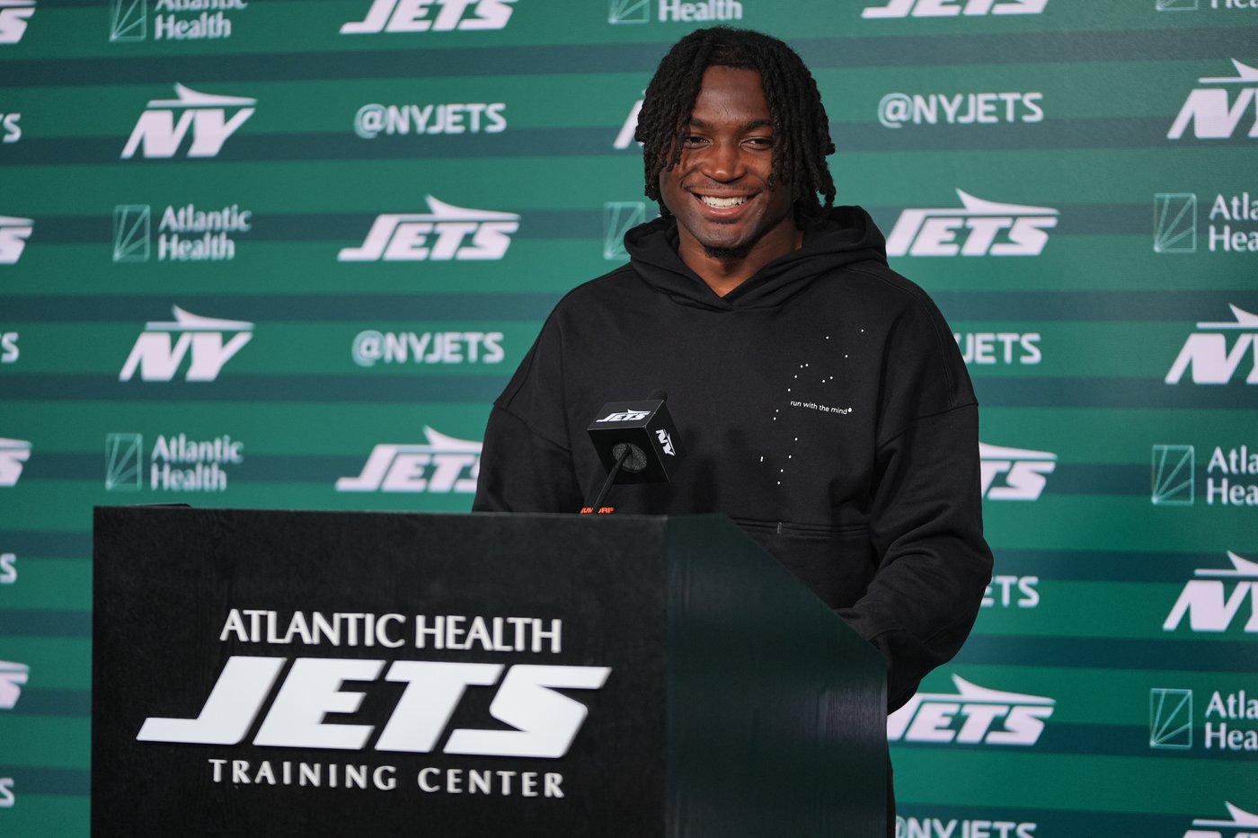 David Bailey is signed, practicing for the Jets and providing a blast from the past for Aaron Glenn | iNFOnews.ca David Bailey is signed, practicing for the Jets and providing a blast from the past for Aaron Glenn | iNFOnews.ca