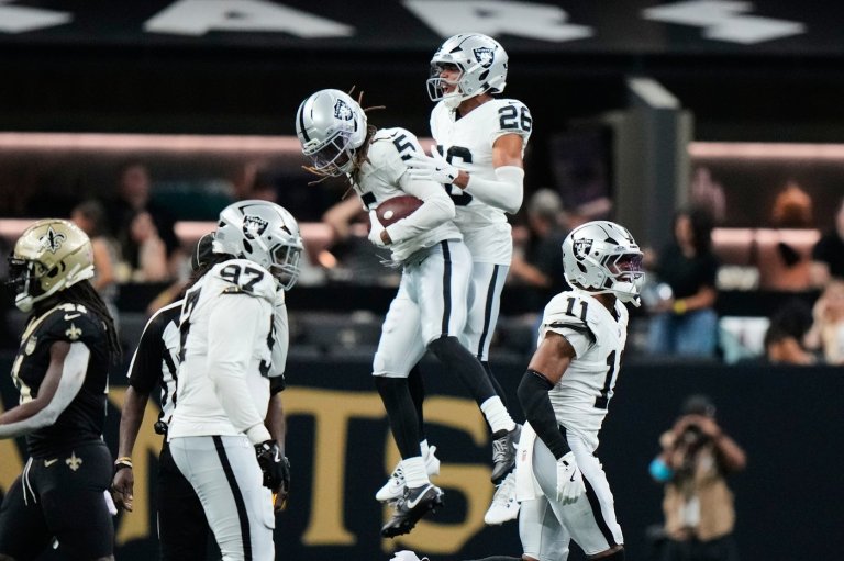 Raiders off to surprising 3-0 start as unbeaten Chiefs set to visit | iNFOnews.ca