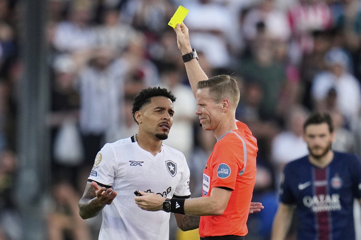 Canadian Drew Fischer named MLS's top referee for a second year in a row | iNFOnews.ca