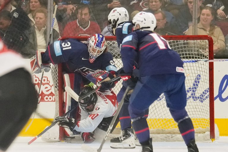 Heise, Murphy team up for 4 goals in USA women's hockey Rivalry Series-opening 4-1 win over Canada | iNFOnews.ca