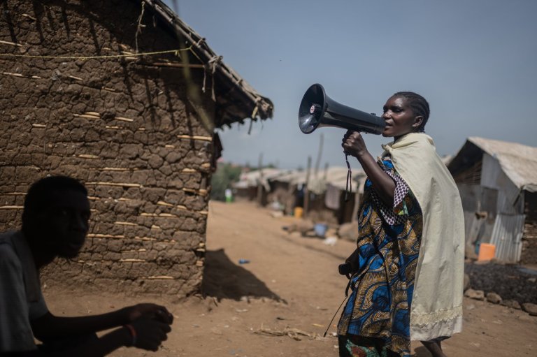 In Congo displacement camp, fighting Ebola with sand, oatmeal and one thermometer but no water | iNFOnews.ca