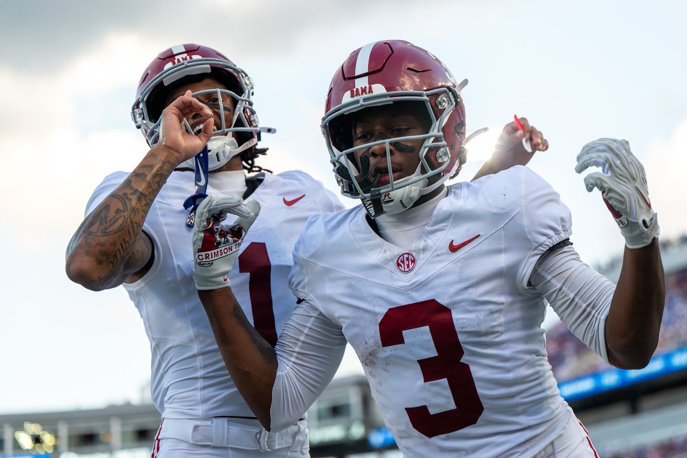 No. 12 Alabama overcomes halftime deficit to beat Kentucky 45-17 | iNFOnews.ca