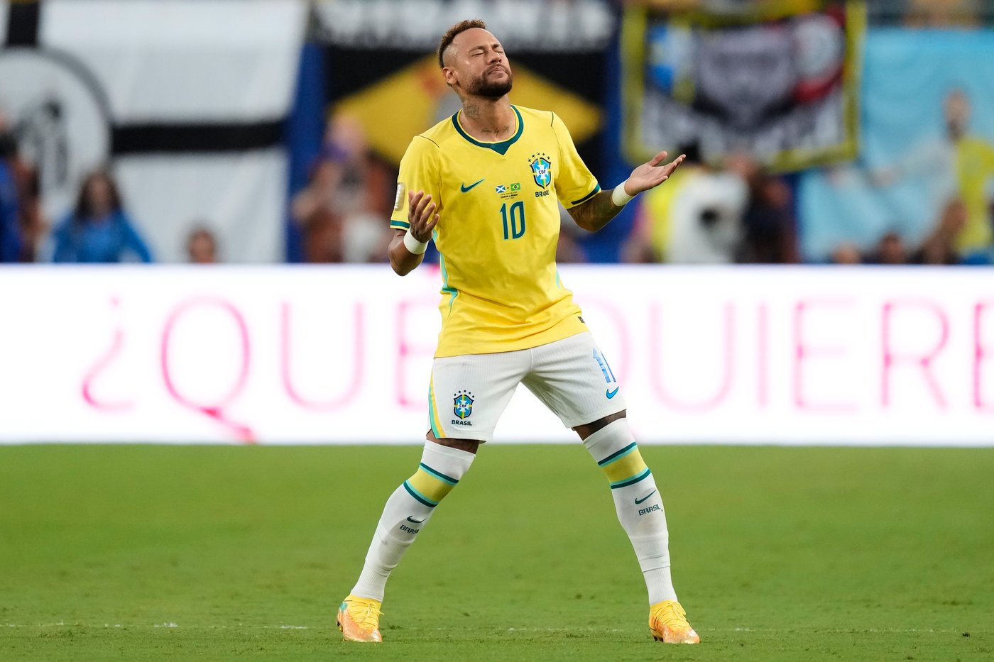 'Our idol is back': Neymar debuts in this World Cup as a sub for Brazil against Scotland | iNFOnews.ca