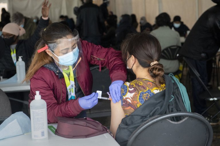 Federal government taking over vaccine injury compensation, looks to address backlog | iNFOnews.ca