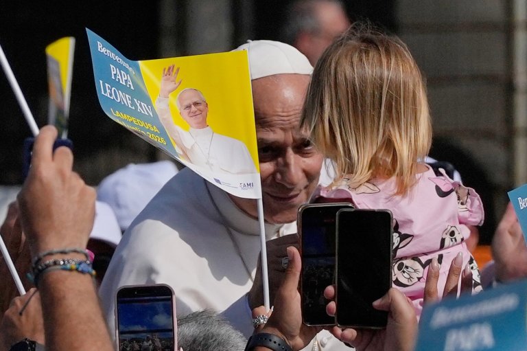 Pope heads on vacation after decisive flexing of papal muscle on international and church stage | iNFOnews.ca