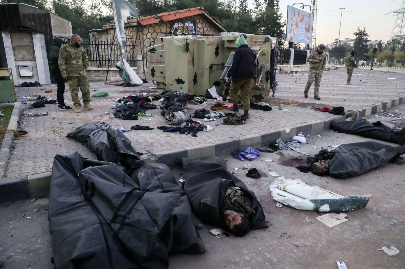 Syria sends in reinforcements to halt insurgents from advancing after seizing Aleppo | iNFOnews.ca Syria sends in reinforcements to halt insurgents from advancing after seizing Aleppo | iNFOnews.ca