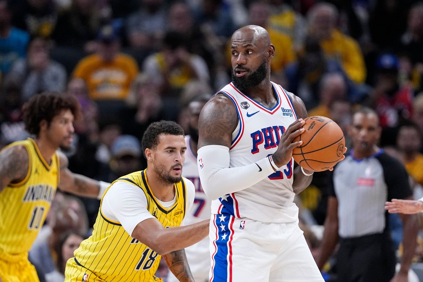 Maxey scores 27 points and leads the 76ers to a 114-109 victory over the Pacers | iNFOnews.ca