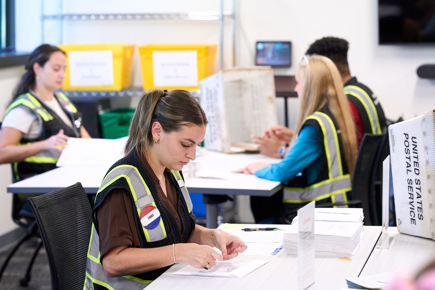 Midterm mail ballots start to go to voters as litigation over Trump's order creates uncertainty | iNFOnews.ca