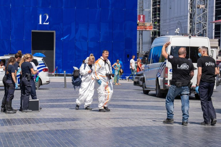 Authorities looking for 6 missing in a Brussels building fire find charred bodies in a lift | iNFOnews.ca