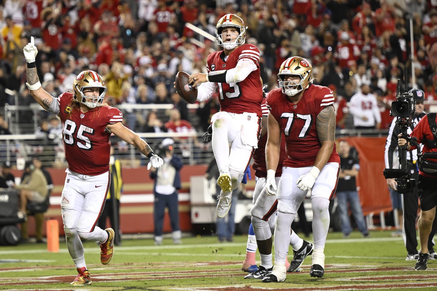 Brock Purdy helps the 49ers bounce back with a 30-24 victory over the Cowboys | iNFOnews.ca