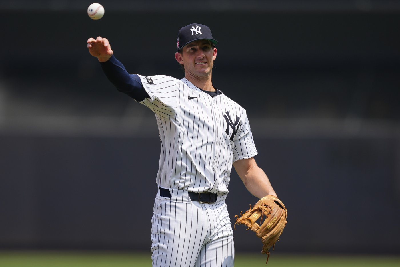 McMahon goes 1 for 3, makes dazzling defensive play in Yankees debut during 9-4 loss to Phillies | iNFOnews.ca