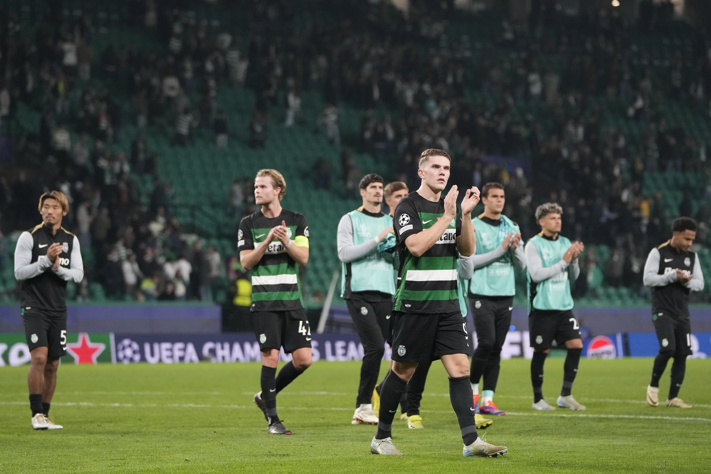 Gabriel mimics Gyokeres in cheeky goal celebration in Arsenal win over Sporting in Champions League | iNFOnews.ca Gabriel mimics Gyokeres in cheeky goal celebration in Arsenal win over Sporting in Champions League | iNFOnews.ca