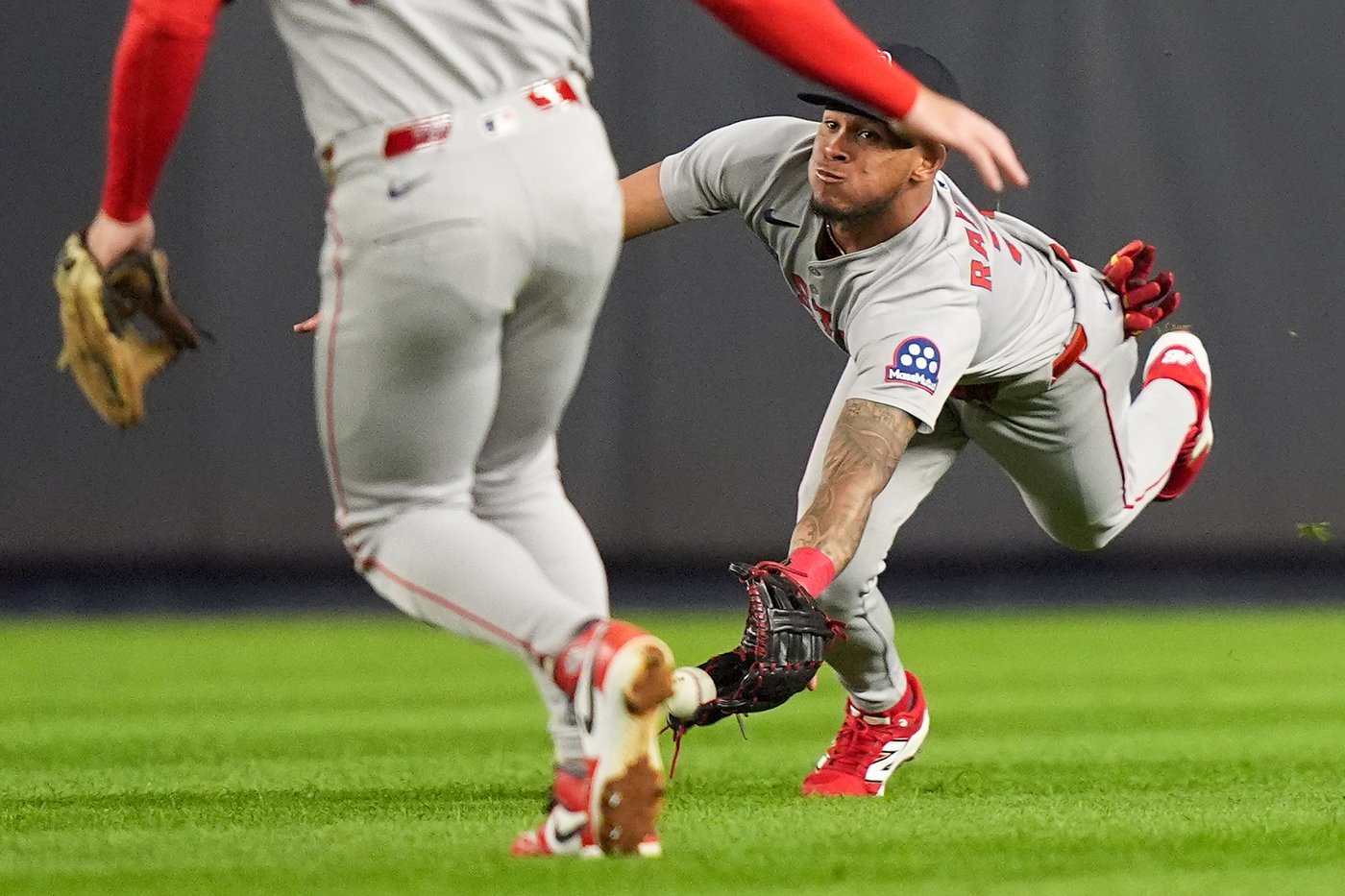 Red Sox eliminated by the Yankees after mistakes in the field bite Boston | iNFOnews.ca