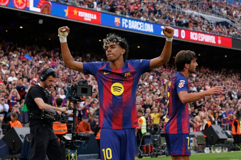 Yamal scores and sets up two by Ferran as Barcelona capitalizes on Madrid stumble | iNFOnews.ca