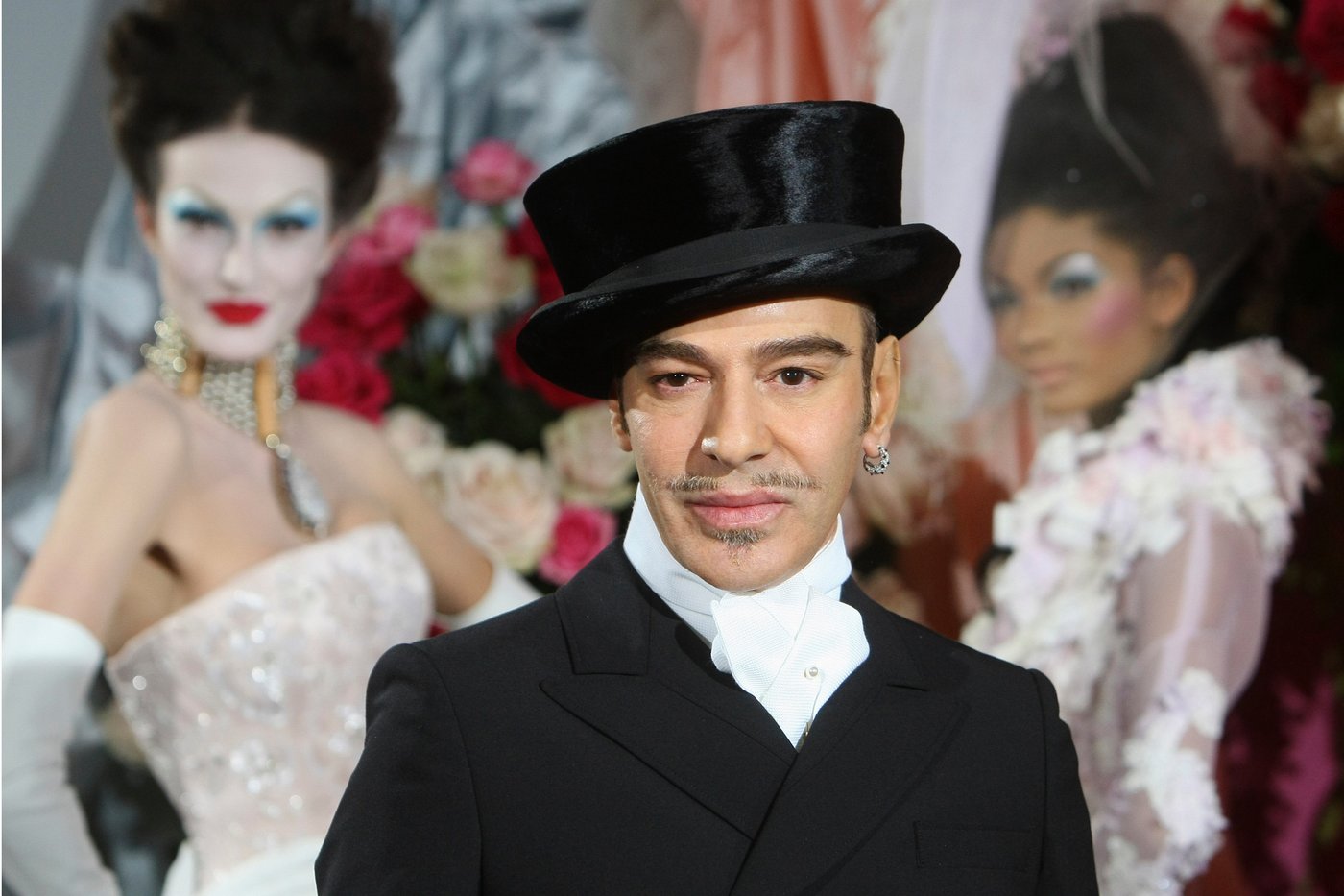 The Met’s next fashion exhibit spotlights John Galliano, and will confront his troubled past | iNFOnews.ca