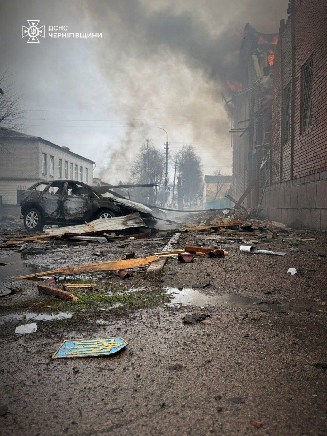 Zelenskyy offers an Easter pause on energy strikes as Russian drone kills 4 in bus strike | iNFOnews.ca
