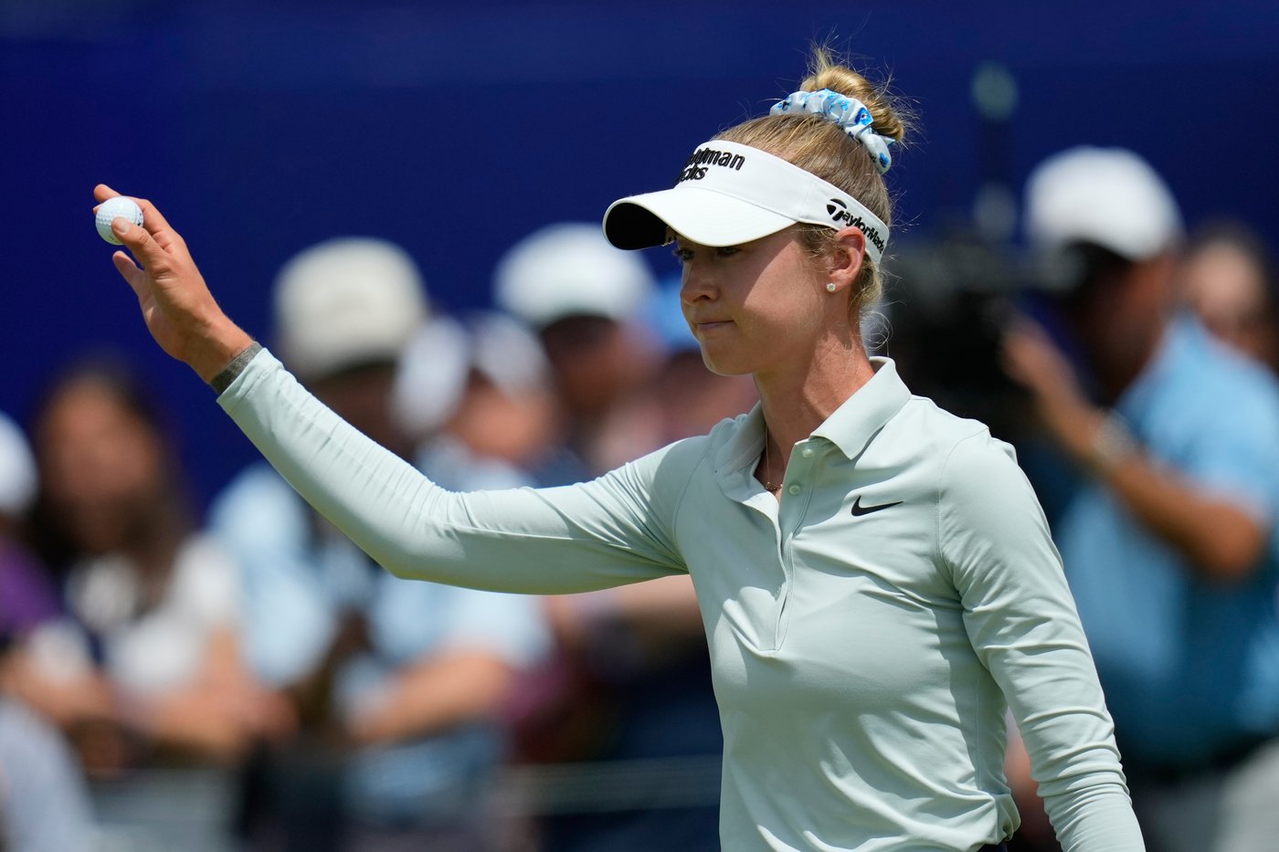 Nelly Korda soaks up fan support and shrugs off late mistake, after 2-under 70 to start Women's PGA | iNFOnews.ca