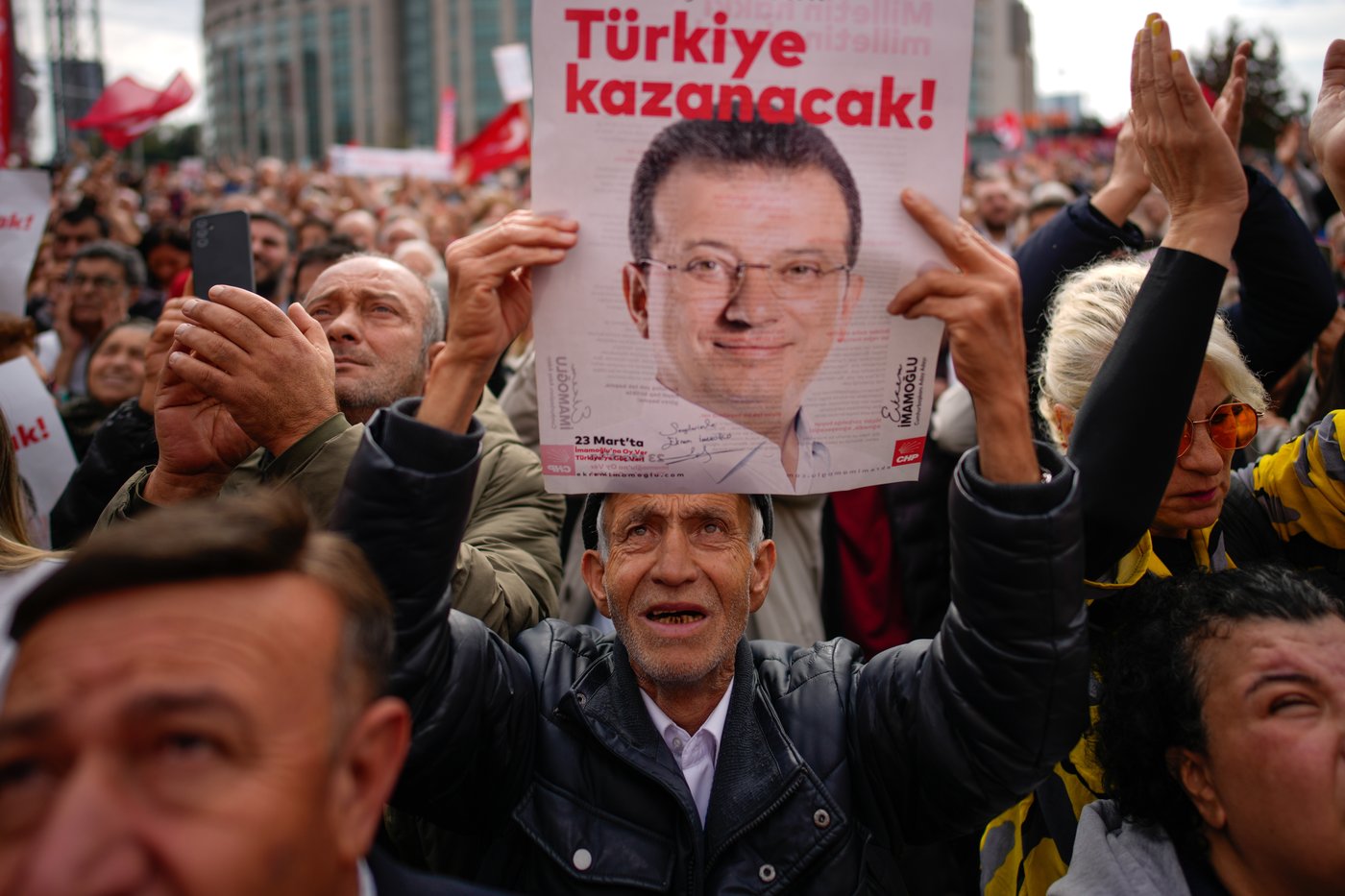 6 Turkish journalists summoned over reports on imprisoned opposition mayor | iNFOnews.ca 6 Turkish journalists summoned over reports on imprisoned opposition mayor | iNFOnews.ca