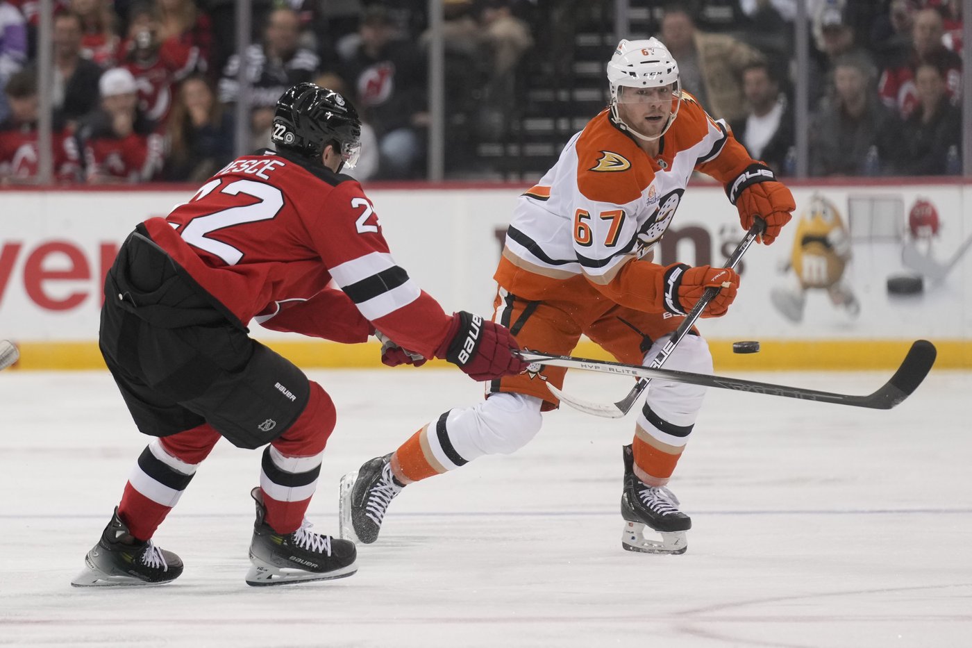 Noesen scores twice, Markstrom makes 24 saves as Devils defeat Ducks 6-2 at home | iNFOnews.ca Noesen scores twice, Markstrom makes 24 saves as Devils defeat Ducks 6-2 at home | iNFOnews.ca