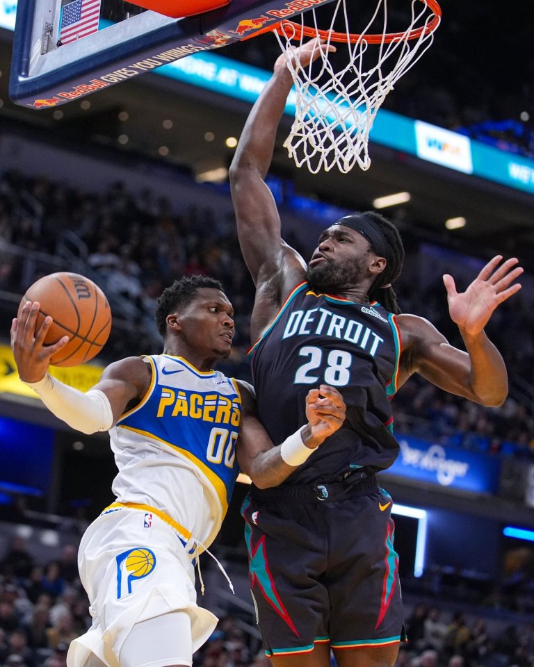 Pistons beat Pacers 122-117 to tie franchise record with 13th straight win | iNFOnews.ca