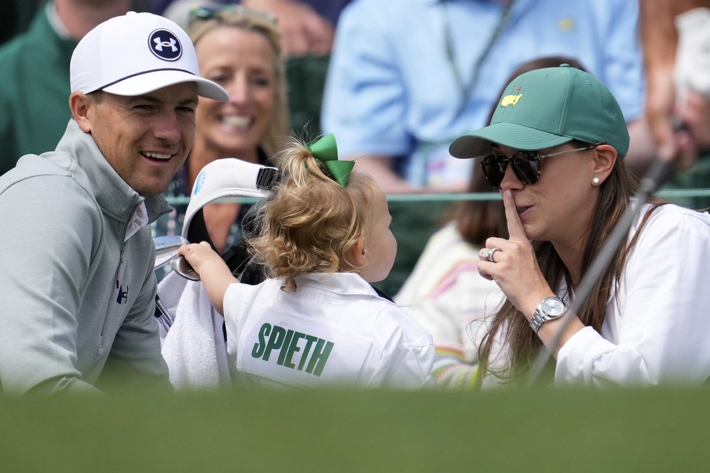 Jordan Spieth's 3-year-old son and 89-year-old Gary Player make memories at Masters Par 3 Contest | iNFOnews.ca