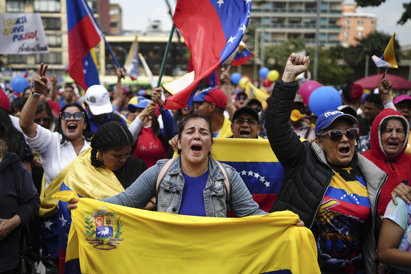 Venezuela's opposition leader defies Maduro to lead protests that end in confusing arrest claims | iNFOnews.ca Venezuela's opposition leader defies Maduro to lead protests that end in confusing arrest claims | iNFOnews.ca