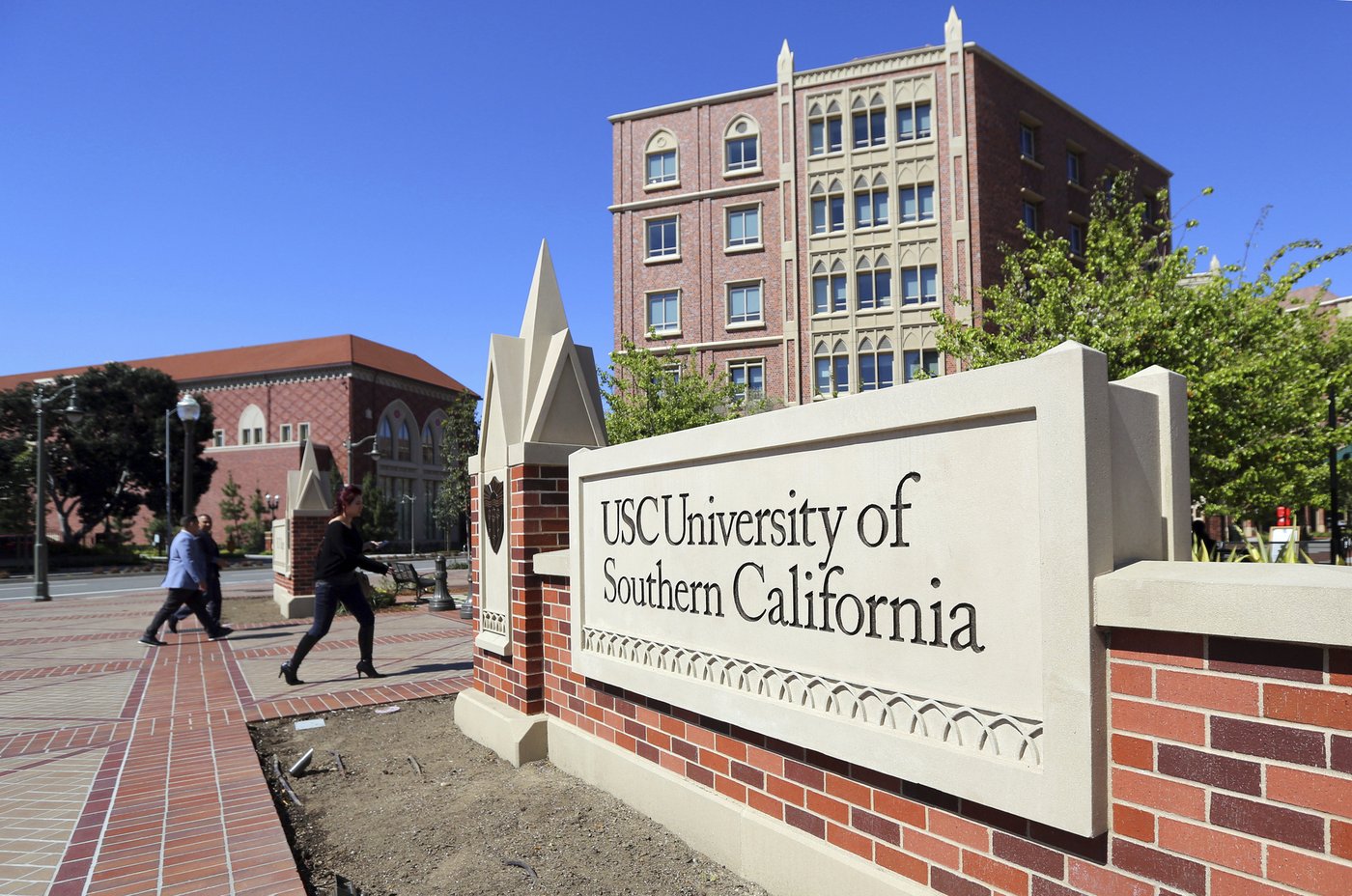 California governor signs law banning college legacy and donor admissions | iNFOnews.ca California governor signs law banning college legacy and donor admissions | iNFOnews.ca