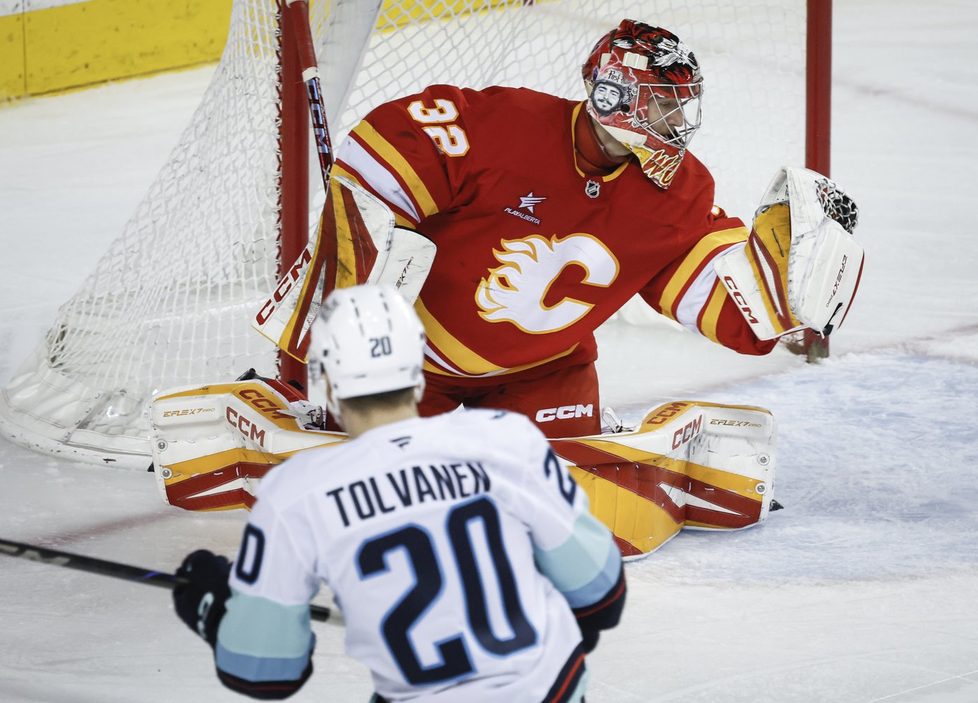 Beniers scores in OT as Kraken rally to beat Flames 3-2 | iNFOnews.ca