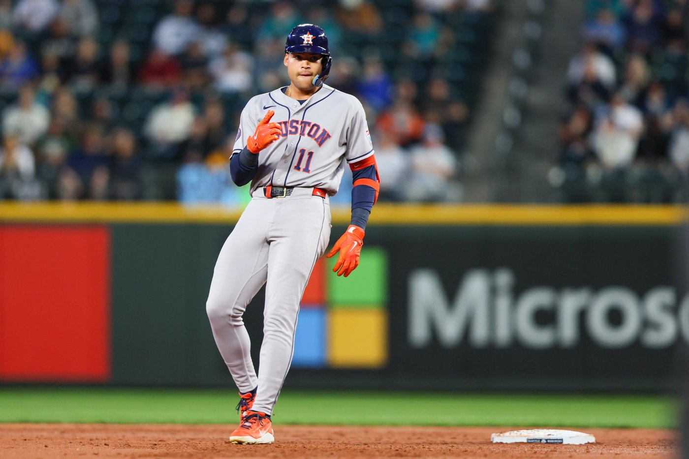 Alvarez hits 41st homer and drives in 3 as Astros blank Mariners 7-0 to tie Rangers atop AL West | iNFOnews.ca Alvarez hits 41st homer and drives in 3 as Astros blank Mariners 7-0 to tie Rangers atop AL West | iNFOnews.ca