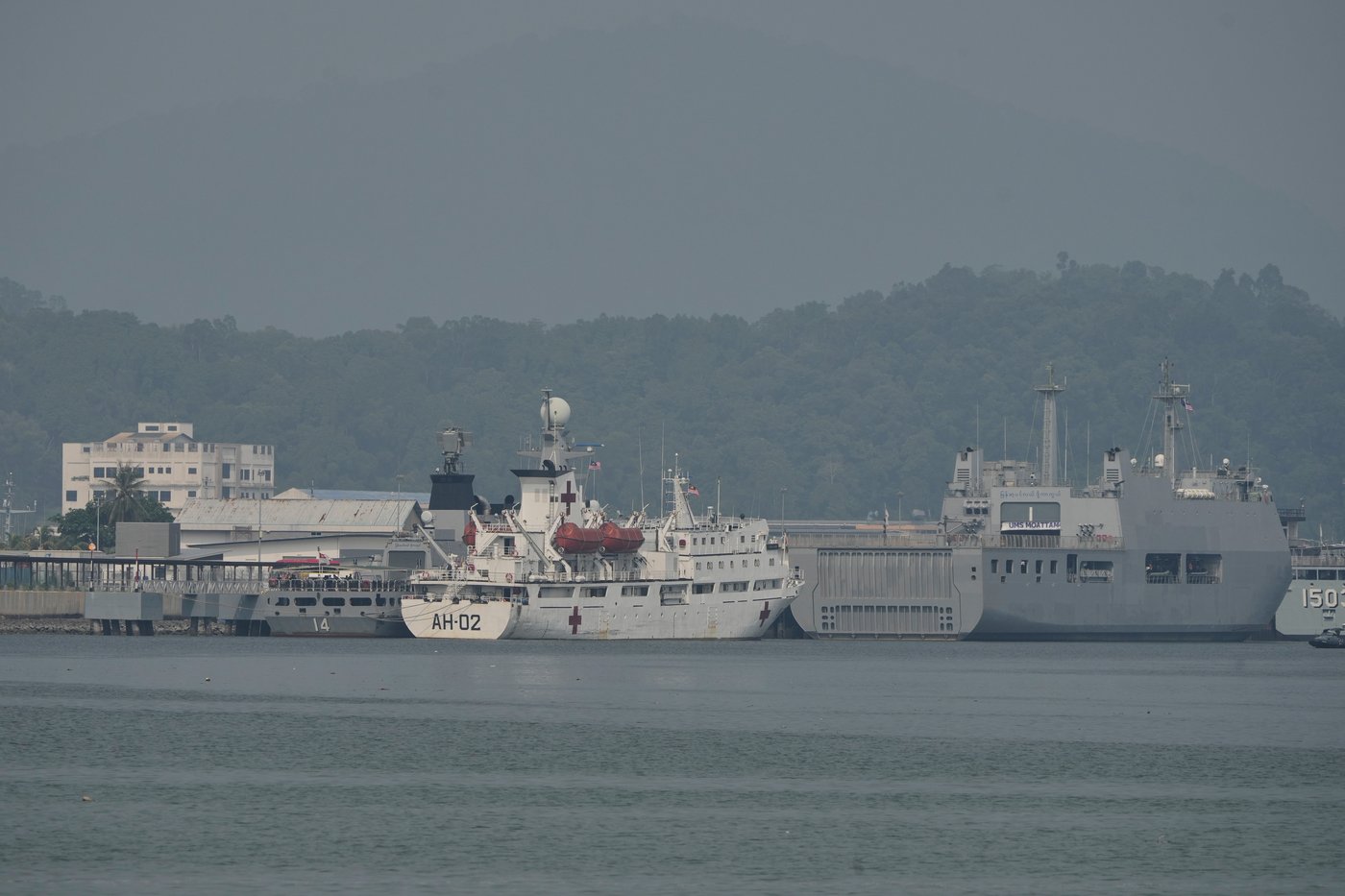 Malaysia begins Myanmar repatriations despite safety warnings by UN and rights groups | iNFOnews.ca