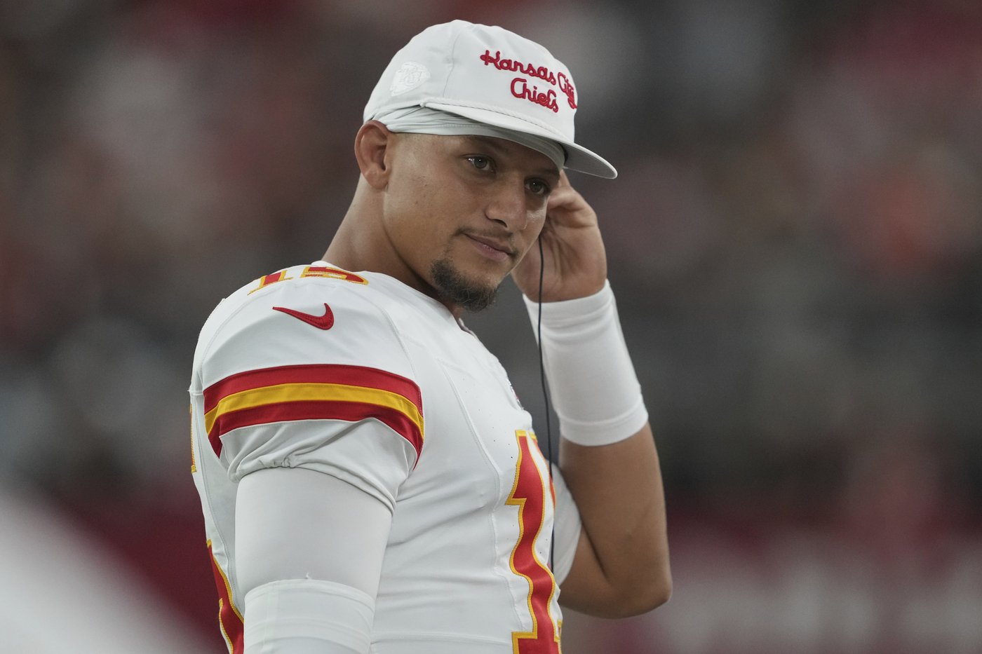 Raiders star Crosby calls Chiefs' Mahomes the ultimate competitor, a big reason for his success | iNFOnews.ca Raiders star Crosby calls Chiefs' Mahomes the ultimate competitor, a big reason for his success | iNFOnews.ca