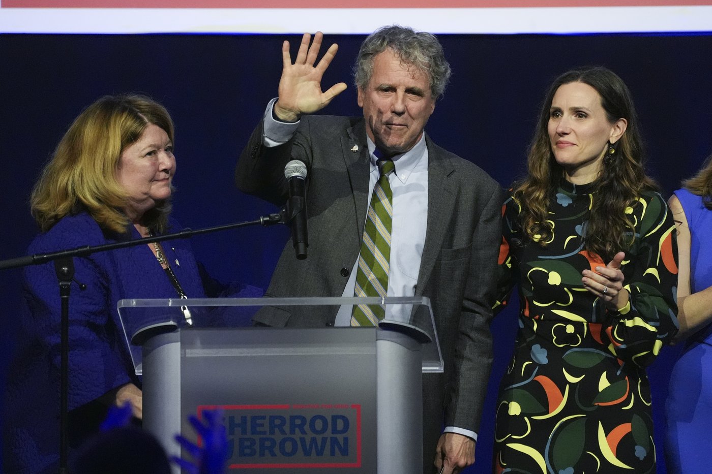 Trump-backed Republican Bernie Moreno defeats incumbent US Sen. Sherrod Brown in key Ohio race | iNFOnews.ca