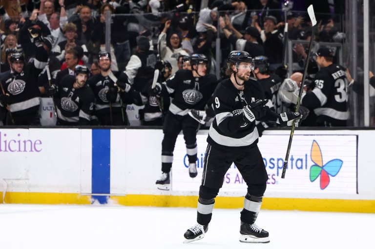 Kempe scores in overtime, Forsberg makes 19 saves in Kings' 2-1 win over Canucks | iNFOnews.ca