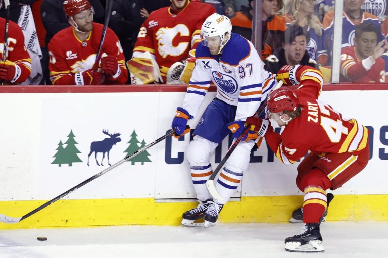 Permanent daylight time brings quirky NHL start times in Western Canada | iNFOnews.ca
