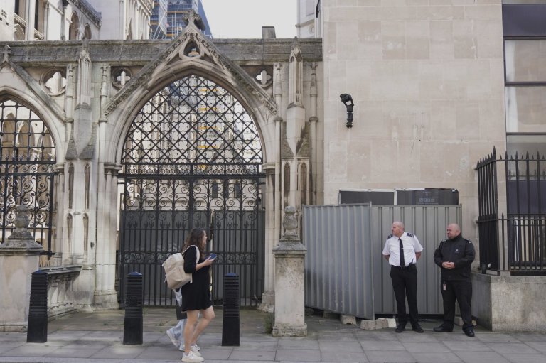 Banksy unveils a new mural of a judge beating a protester outside London court | iNFOnews.ca