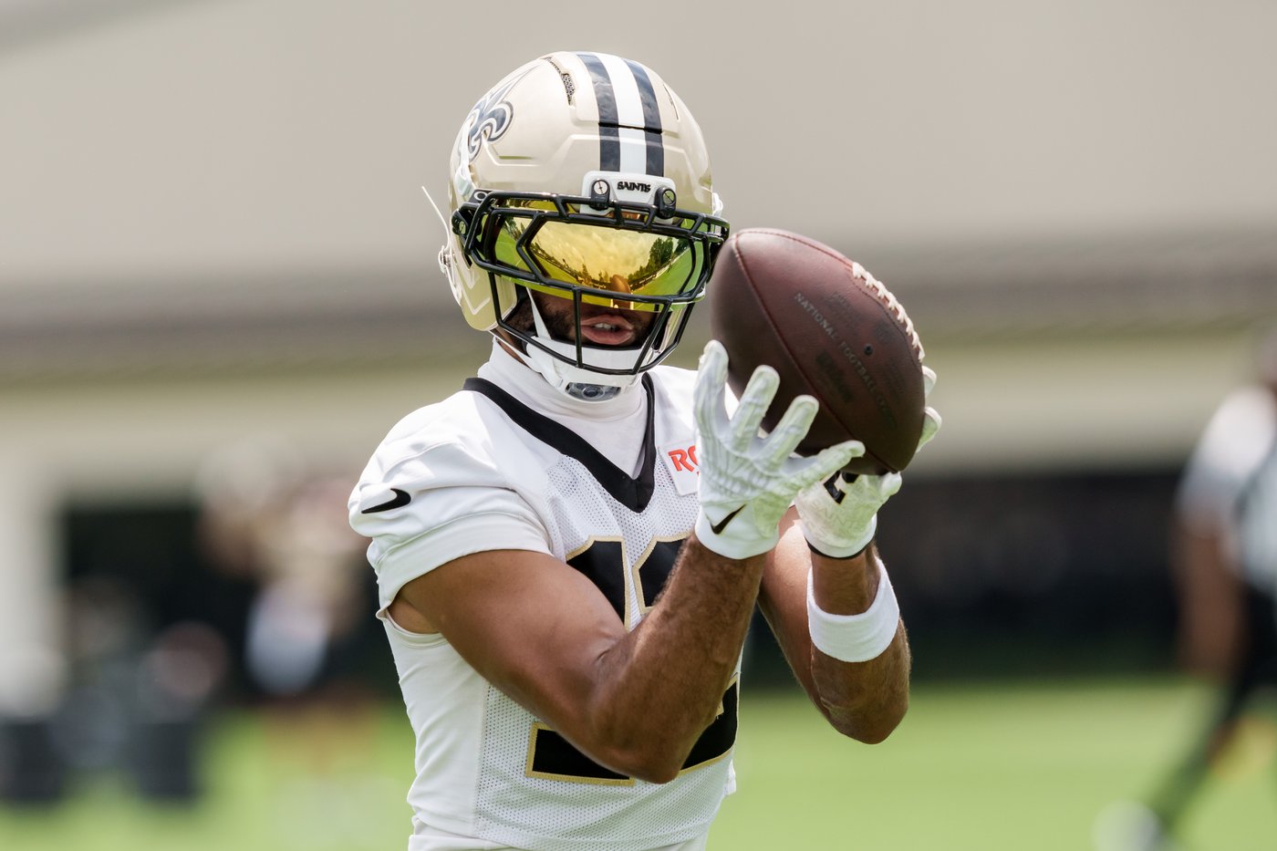 Saints GM Mickey Loomis: receiver Chirs Olave reports for camp as contract negotiations continue | iNFOnews.ca