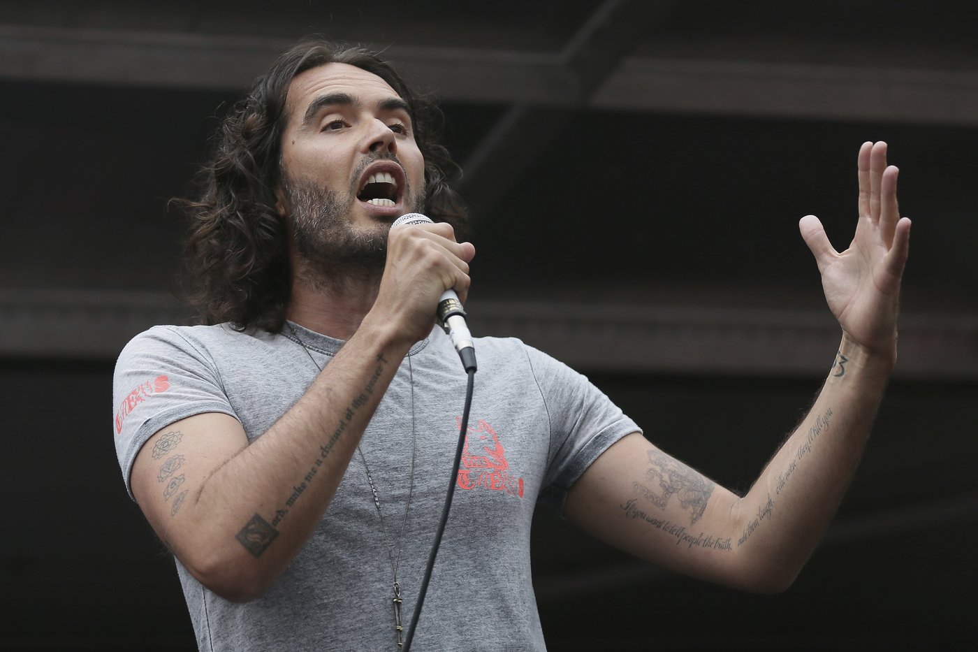 BBC apologizes to staff who felt they were unable to raise concerns about comedian Russell Brand | iNFOnews.ca BBC apologizes to staff who felt they were unable to raise concerns about comedian Russell Brand | iNFOnews.ca