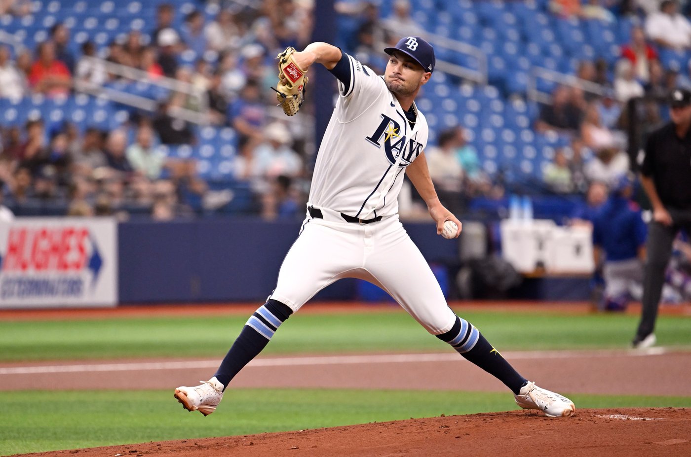 Rays starter Shane McClanahan leaves game vs. Rangers because of back tightness | iNFOnews.ca Rays starter Shane McClanahan leaves game vs. Rangers because of back tightness | iNFOnews.ca