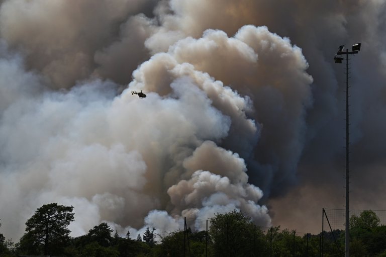 French wildfire created a monster cloud, unleashing lightning that ignited more fires | iNFOnews.ca