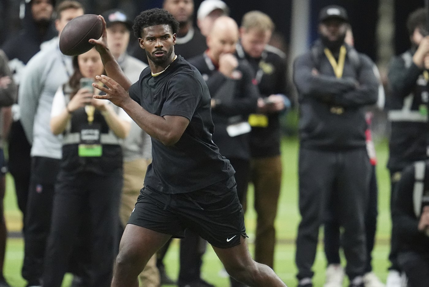 Shedeur Sanders will be part of the competition for Browns' QB spot despite drop in NFL draft | iNFOnews.ca