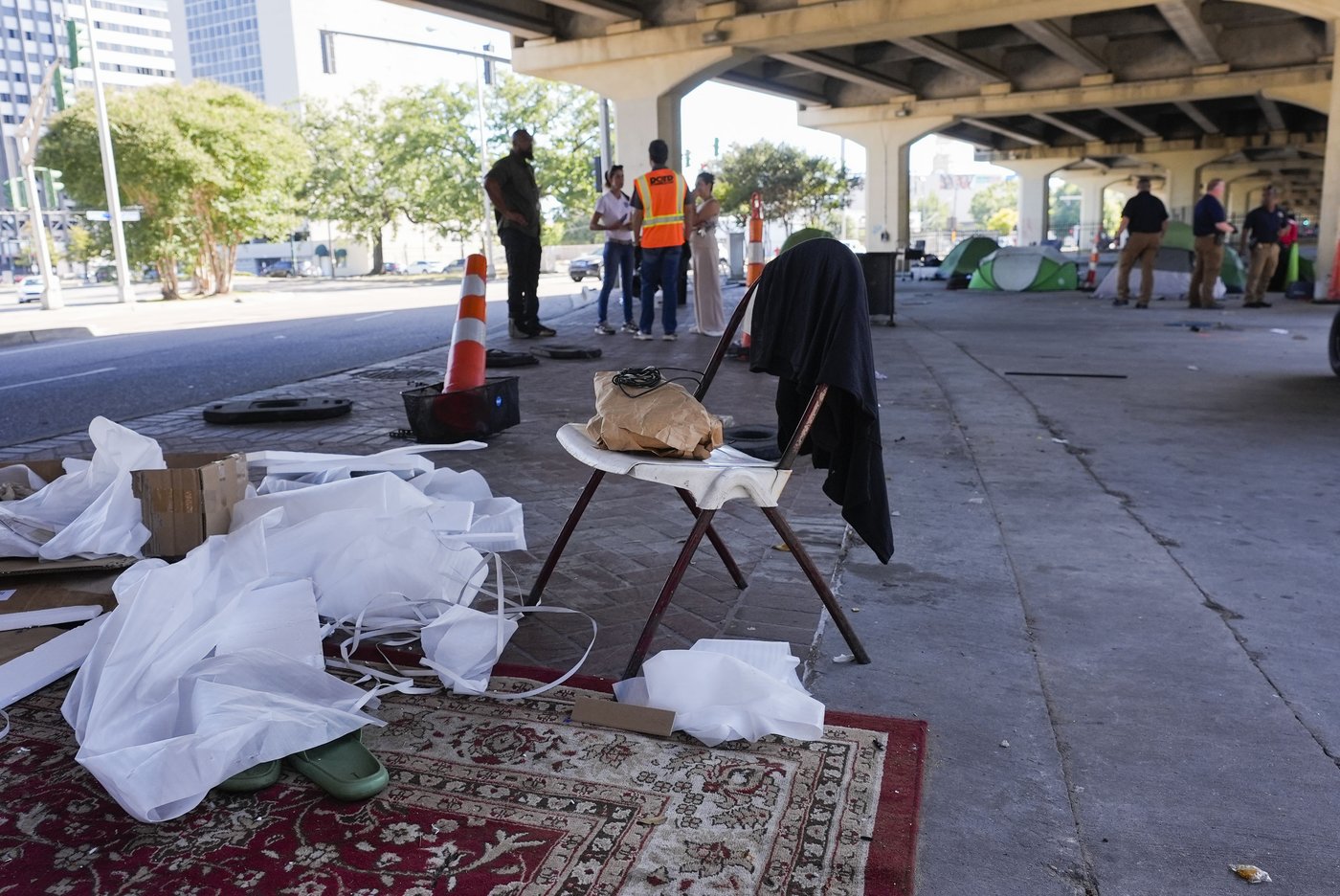 Before Taylor Swift show in New Orleans, a homeless encampment is forced to move | iNFOnews.ca