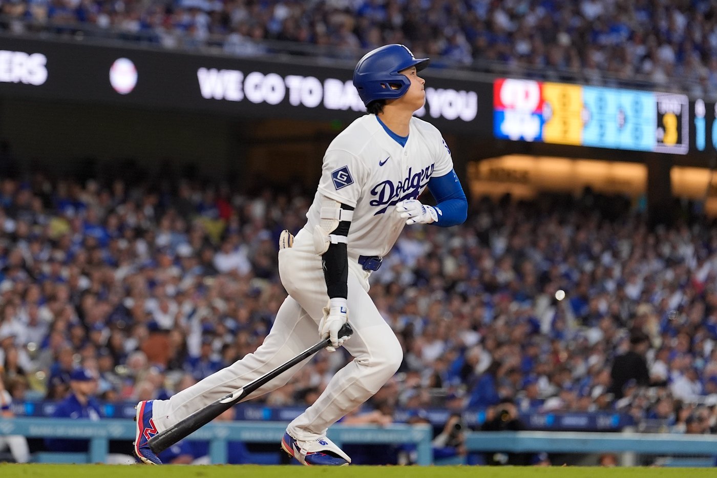 Dodgers beat Phillies as Justin Wrobleski strikes out 9 and Los Angeles hits 4 homers | iNFOnews.ca
