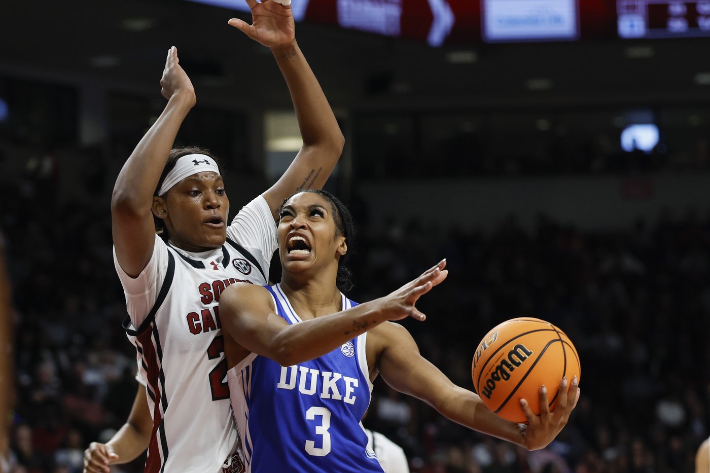 No. 3 South Carolina women hold off No. 8 Duke 81-70 for 62nd straight home win | iNFOnews.ca No. 3 South Carolina women hold off No. 8 Duke 81-70 for 62nd straight home win | iNFOnews.ca
