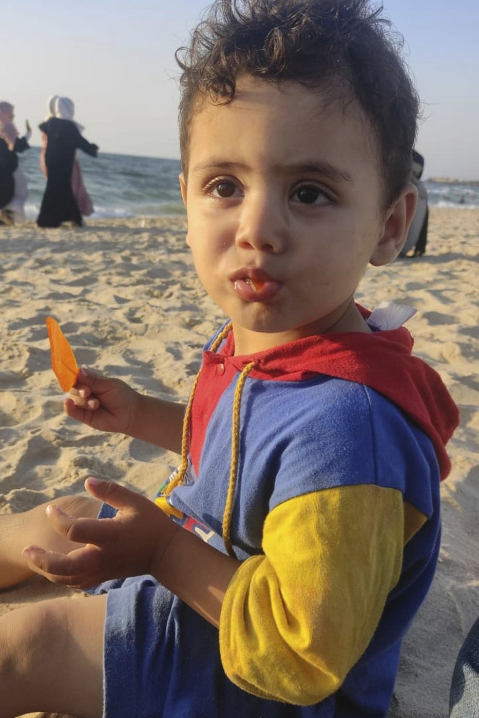 A boy with a brain injury fights for his life in Gaza's decimated health system | iNFOnews.ca