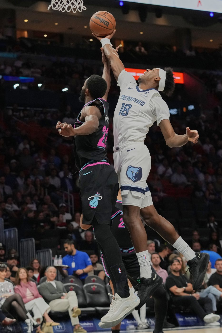 Wiggins makes 9-of-10 shots in 28-point outing to lead Heat over Grizzlies 136-120 | iNFOnews.ca